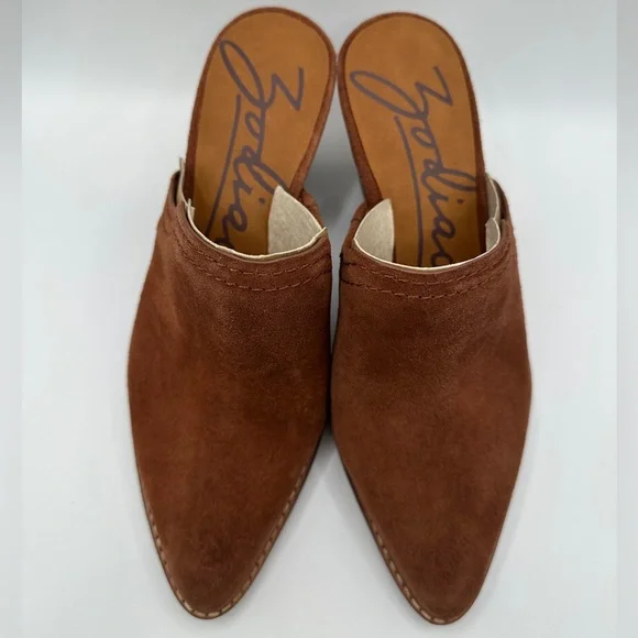 Zodiac Pointed Toe Suede Mule in Chestnut Brown - Picture 2 of 9